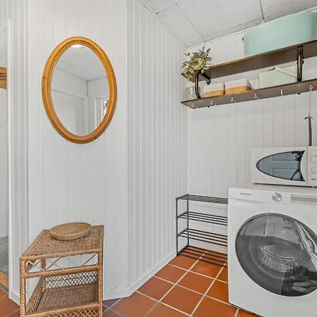 Сasa de vacaciones Pietari - 600m From The Sea By Interhome